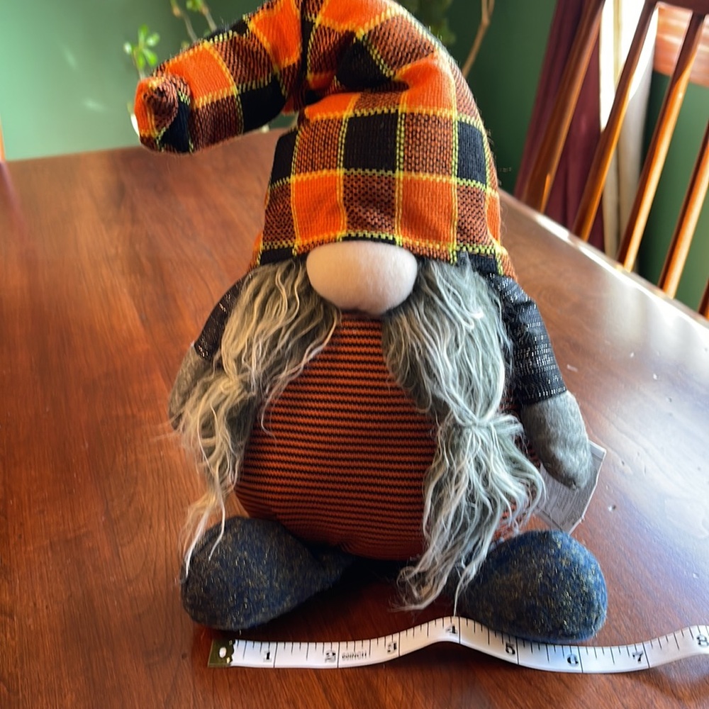 Fall Gnome - Picture 4 of 5